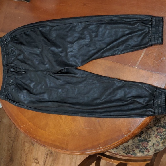 ZARA WOMEN'S PREMIUM COLLECTION-BLACK RIB LEATHER PANTS (MEDIUM) - Picture 1 of 9